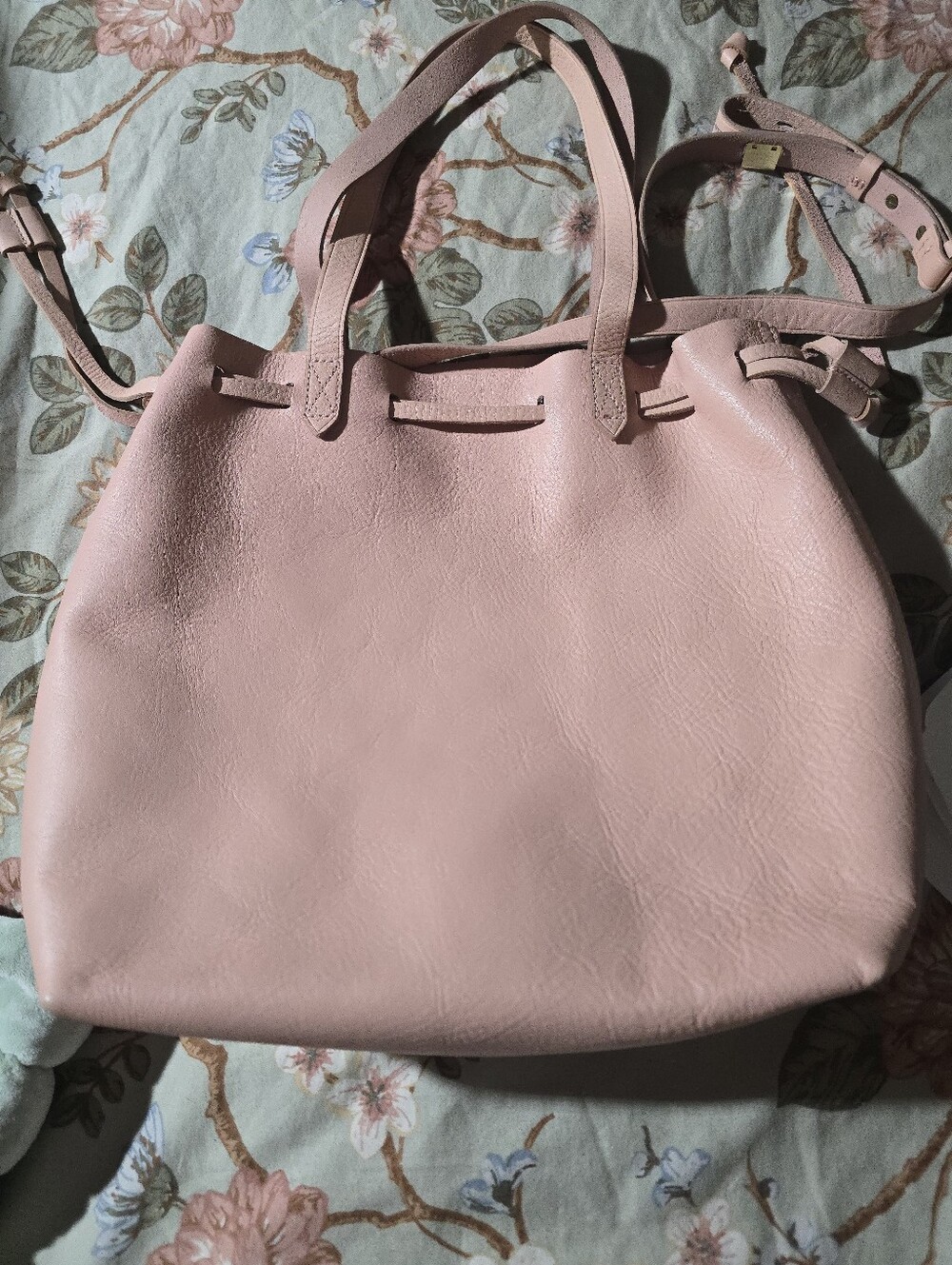 Madewell Women's Beige Pink Leather Tote Bag - Classic Everyday Style.